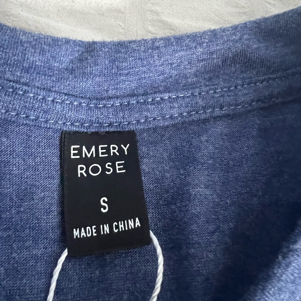 Emery Rose Women's Blue Short Sleeve Tee